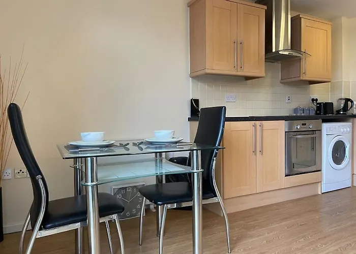 1 Bed Modern Apartment With Free Parking, Sheffield City Centre