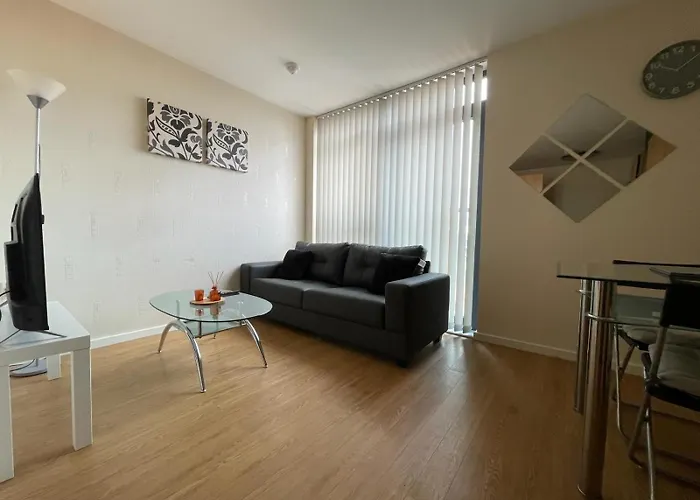 1 Bed Modern Apartment With Free Parking, Sheffield City Centre