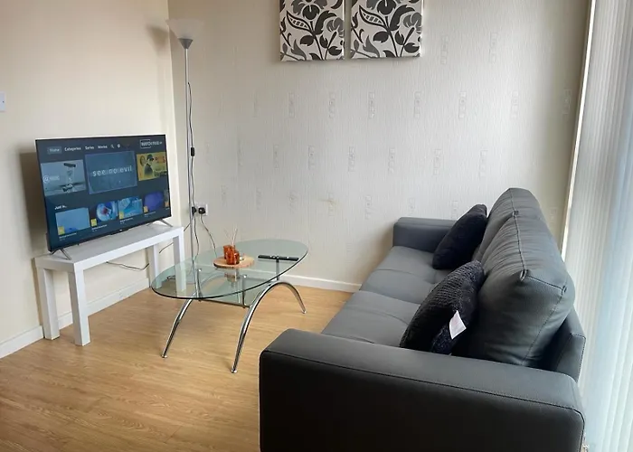 1 Bed Modern Apartment With Free Parking, Sheffield City Centre